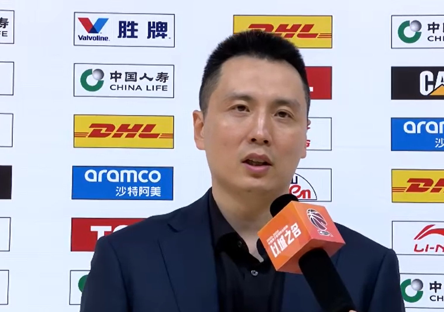 皇冠体育登录入口-上海队更衣室，卢伟讲话内容曝光！球迷：杜锋怎么看？